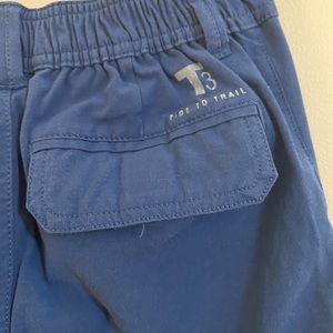 Boys Medium Southern Tide T3 Shorts